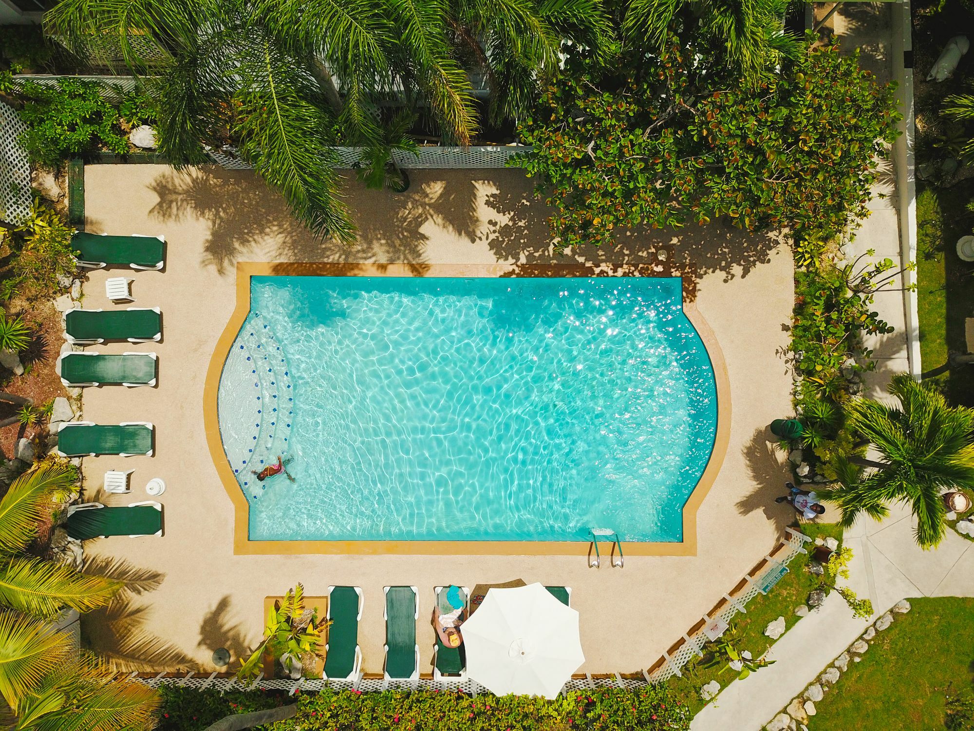 Bay View Suites Paradise Island Nassau Exterior photo